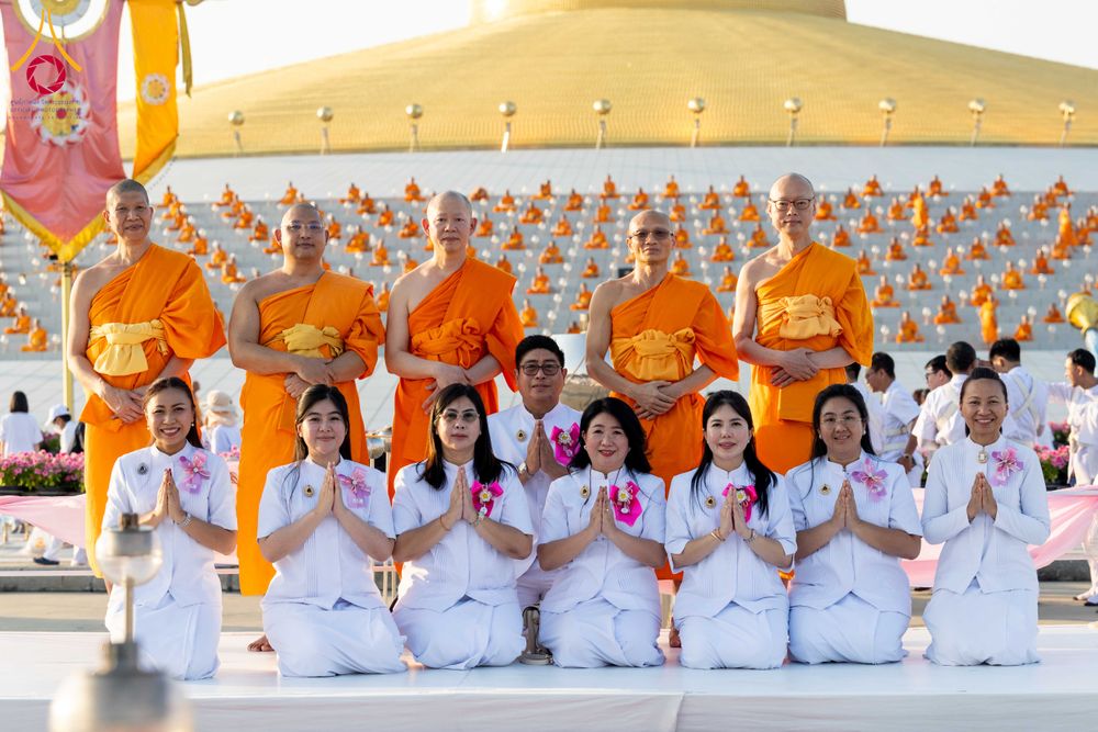 ภาพ No.312011:วันอังคารที่ 3 มีนาคม พ.ศ.2569 พิธีเวียนประทักษิณและจุดมาฆประทีป ณ ลานธรรมพระมหาธรรมกายเจดีย์ วัดพระธรรมกาย