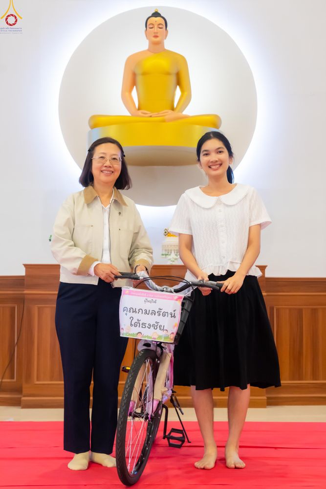 ภาพ No.283962:วันที่ 18 พฤศจิกายน พ.ศ. 2568 พิธีทอดกฐินสามัคคีทั่วไทย 30,000 วัด  โดยคณะศิษยานุศิษย์ บูชาธรรม 81 ปี  หลวงพ่อธัมมชโย  ณ วัดสวายสอ จ.บุรีรัมย์