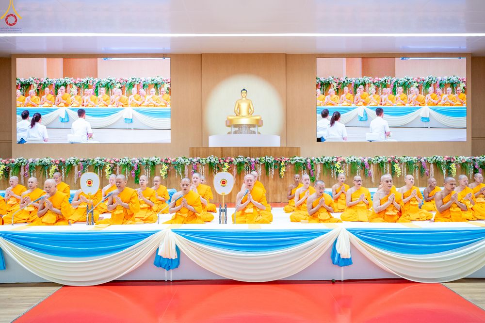 ภาพ No.329012:วันอาทิตย์ที่ 17 พฤษภาคม พ.ศ.2569 พิธีร่วมบุญการศึกษาพระภิกษุสามเณร (หนังสือบาลี นักธรรม ทางก้าวหน้า World-Pec) ณ ห้องแก้วสารพัดนึก 2 วัดพระธรรมกาย