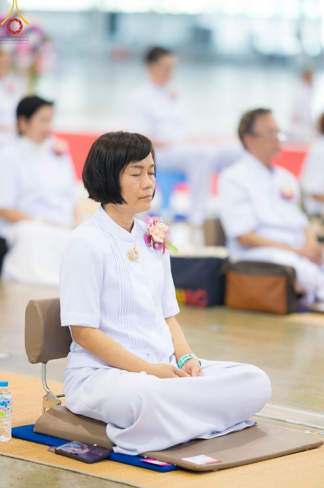 ภาพ No.149000:พิธีปฎิบัติธรรมและ พิธีจุดเทียนใจ ไฟนิรันดร์ อนันตชัย วันอาทิตย์ที่ 11 สิงหาคม พ.ศ. 2567 วัดพระธรรมกาย จ.ปทุมธานี