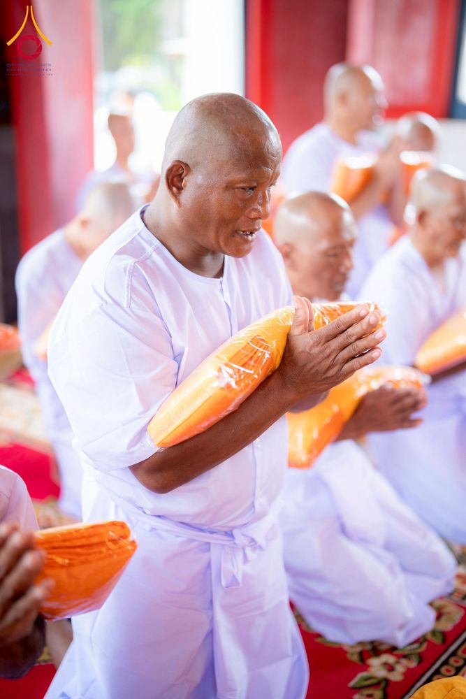 ภาพ No.278313:วันศุกร์ที่ 5 ธันวาคม พ.ศ. 2568 (วันพ่อแห่งชาติ) พิธีบรรพชาอุปสมบทหมู่ธรรมทายาท จำนวน 16 รูป โครงการบรรพชาอุปสมบทหมู่ รุ่นบูชาธรรมมหาปูชนียาจารย์ ประจำปี 2568  ณ ศูนย์ปฏิบัติธรรมและอบรมเยาวชนพระนครศรีอยุธยา จ.พระนครศรีอยุธยา