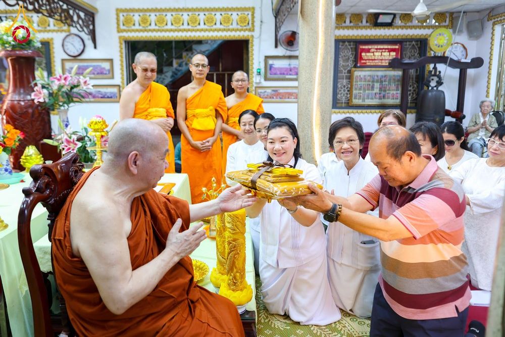 ภาพ No.344579:วันที่ 8-11 สิงหาคม พ.ศ.2569 “ประเพณีเข้าพรรษา เชื่อมพระพุทธศาสนาสองแผ่นดิน” ถวายเทียนพรรษา 9 วัด ณ นครโฮจิมินห์ สาธารณรัฐสังคมนิยมเวียดนาม