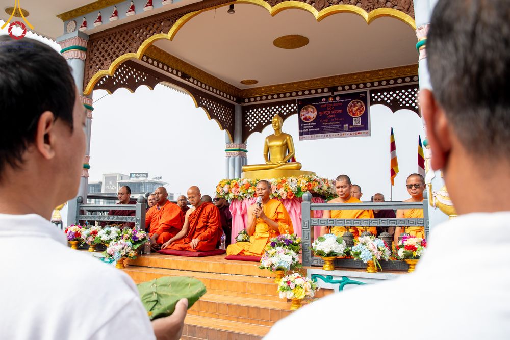 ภาพ No.313346:วันพุธที่ 11 มีนาคม พ.ศ. 2569 พิธีตัดปอยผมโครงการบรรพชาสามเณร  ณ วัดอเชศวร (Aksheswar Mahavihar) ประเทศเนปาล