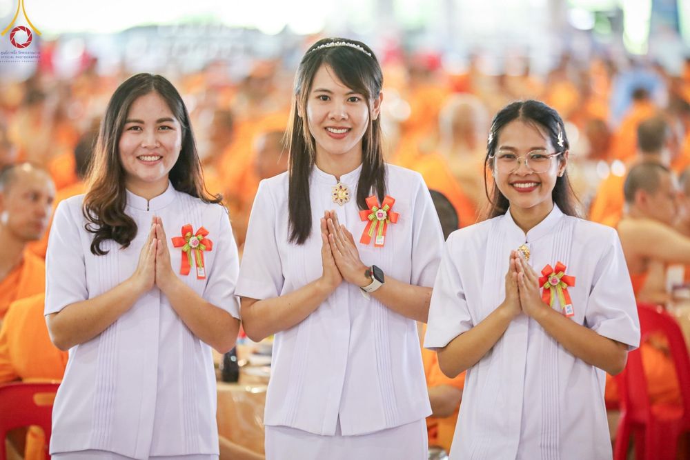 ภาพ No.161010:พิธีถวายภัตตาหารเมนูสวรรค์ ในพรรษาแห่งการเข้าถึงธรรม วันที่ 10 ตุลาคม พ.ศ. 2567 ณ สภาธรรมกายสากล วัดพระธรรมกาย