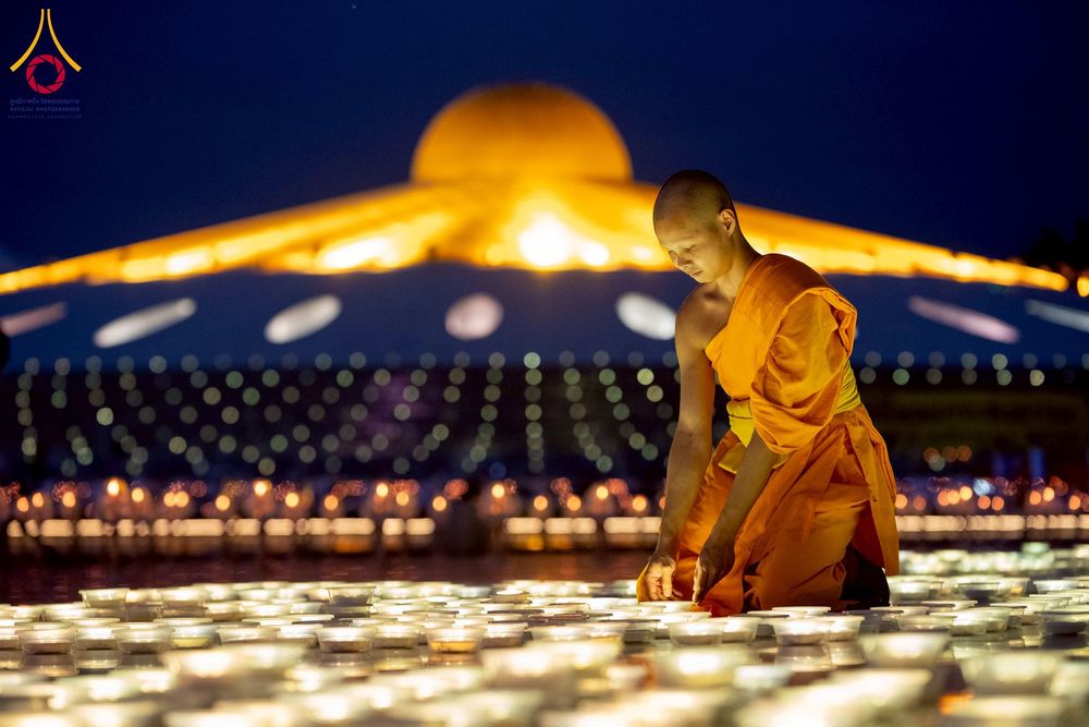 ภาพ No.266279:วันพุธที่ 5 พฤศจิกายน พ.ศ. 2568 (วันพระ ขึ้น 15 ค่ำ เดือน 12) พิธีลอยกระทงธรรม  ณ สระมหาเศรษฐีทะเลบุญ มหาวิหารพระมงคลเทพมุนี วัดพระธรรมกาย จ.ปทุมธานี