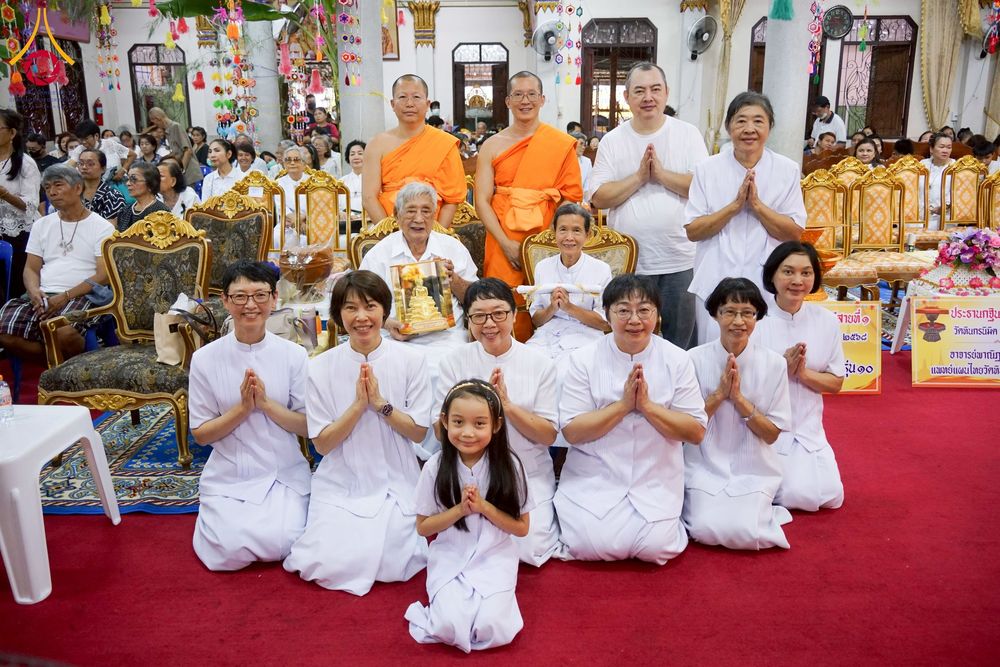 ภาพ No.273428:วันที่ 1 พฤศจิกายน พ.ศ. 2568 พิธีทอดกฐินสามัคคีทั่วไทย ณ วัดทินกรนิมิต อ.เมือง จ.นนทบุรี โดยคณะศิษยานุศิษย์ บูชาธรรม 81 ปี หลวงพ่อธัมมชโย