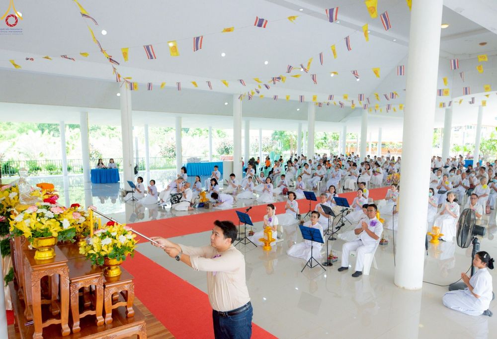 ภาพ No.263572:วันที่ 23 ตุลาคม พ.ศ. 2568 พิธีทอดกฐินสามัคคี เพื่อปรับปรุงและต่อเติมอาคารอเนกประสงค์ และพิธีทอดกฐินสามัคคีทั่วไทย 30,000 วัด ณ ศูนย์ปฏิบัติธรรมโพธารามราชบุรี ตำบลเขาชะงุ้ม อำเภอโพธาราม จังหวัดราชบุรี