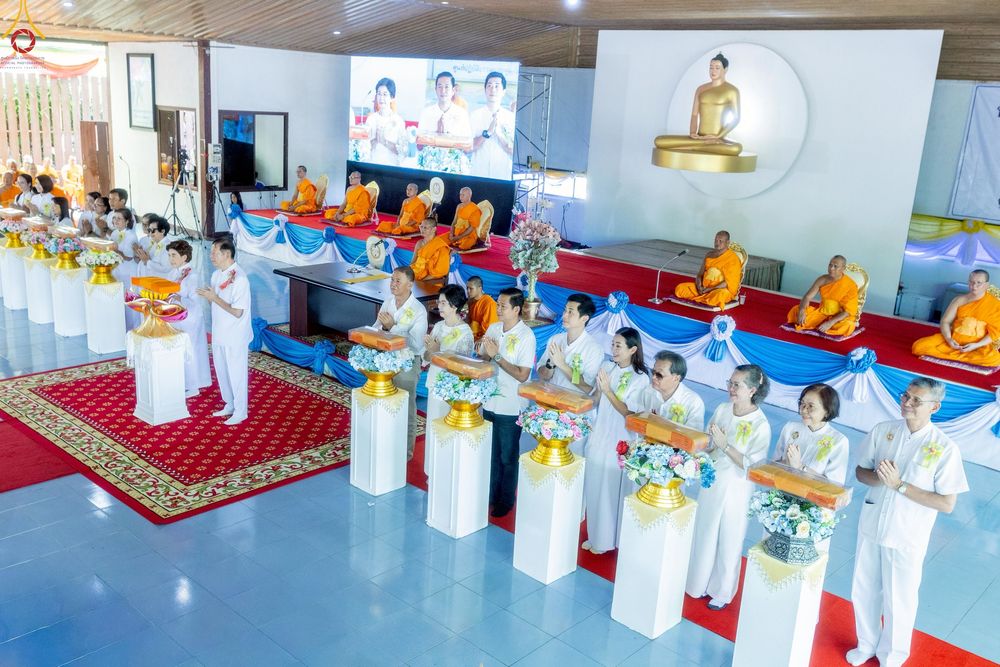 ภาพ No.255838:วันที่ 14 ตุลาคม พ.ศ. 2568 พิธีทอดกฐินสามัคคีทั่วไทย 30,000 วัด โดยคณะศิษยานุศิษย์ บูชาธรรม 81 ปี หลวงพ่อธัมมชโย ณ ศูนย์ปฏิบัติธรรมชัยนาท ต.ธรรมามูล อ.ชัยนาท จ.ชัยนาท