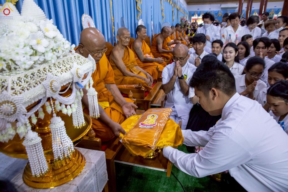 ภาพ No.264108:วันที่ 23 ตุลาคม พ.ศ. 2568 พิธีทอดกฐินสามัคคีทั่วไทย 30,000 วัด โดยคณะศิษยานุศิษย์ บูชาธรรม 81 ปี หลวงพ่อธัมมชโย ณ วัดบ่อน้ำจืด อ.กำแพงแสน จ.นครปฐม