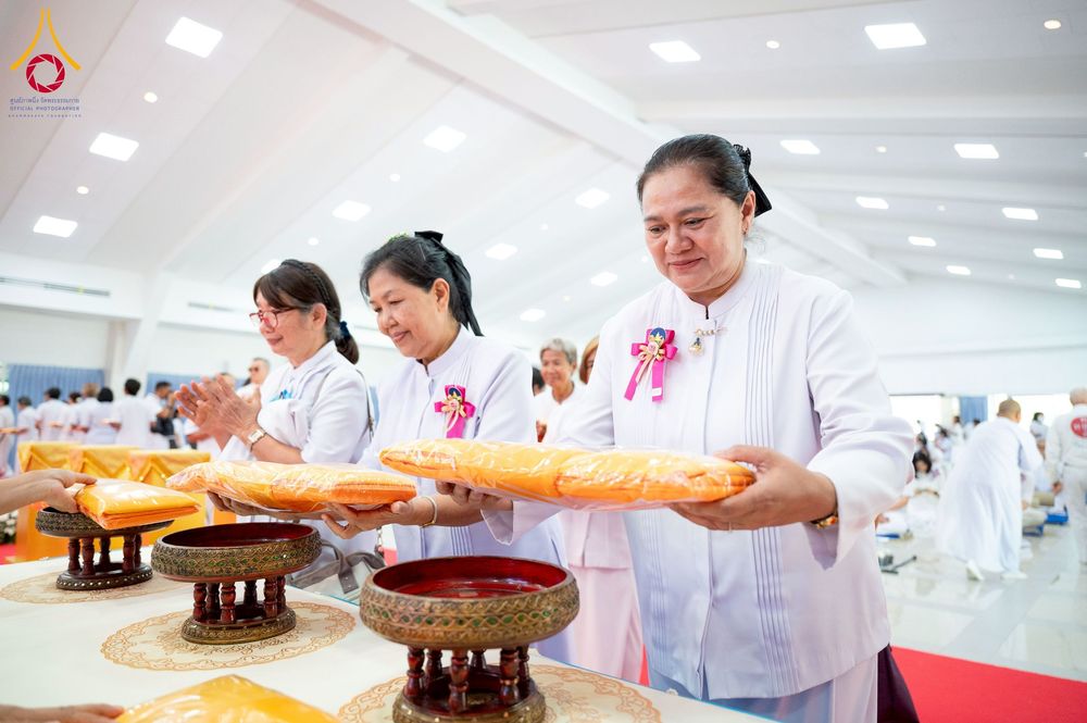 ภาพ No.274924:วันอาทิตย์ที่ 30 พฤศจิกายน พ.ศ. 2568 พิธีทอดผ้าป่า "สร้างองค์พระเจดีย์เพื่อสร้างสันติภาพโลก" ณ ศูนย์ปฏิบัติธรรมระยอง (บ้านช่องลม)