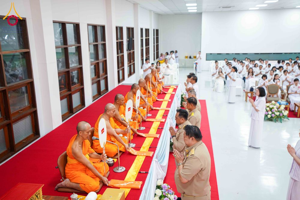 ภาพ No.315495:วันพุธที่ 25 มีนาคม พ.ศ. 2569 พิธีบำเพ็ญกุศล คุณพ่อณรงค์ จินตมากุล  สิริอายุ 99 ปี 11 เดือน โยมบิดา พระครูปลัดรัตนวีรวัฒน์ (รังสฤษดิ์ อิทฺธิจินตโก) ที่ปรึกษาเจ้าคณะจังหวัดปทุมธานี เจ้าอาวาสวัดพระธรรมกาย  ณ ห้องปลูกศรัทธา 2 วัดพระธรรมกาย ปทุมธานี