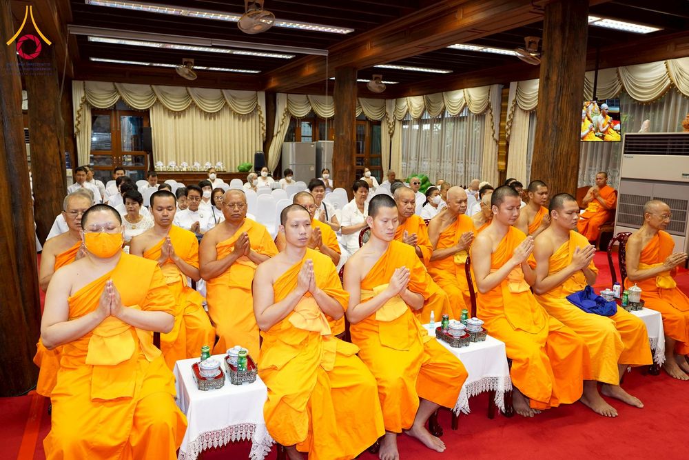 ภาพ No.270769:วันที่ 18 พฤศจิกายน พ.ศ. 2568 วัดพระธรรมกาย เป็นเจ้าภาพบำเพ็ญกุศล  คุณยายอาจารย์ ดร.ตรีธา เนียมขำ  อดีตนายกสมาคมศิษย์หลวงพ่อวัดปากน้ำ ณ ศาลาสตมานุสรณ์ (ศาลาเรือนไทย) วัดปากน้ำ  พระอารามหลวง เขตภาษีเจริญ กรุงเทพมหานคร