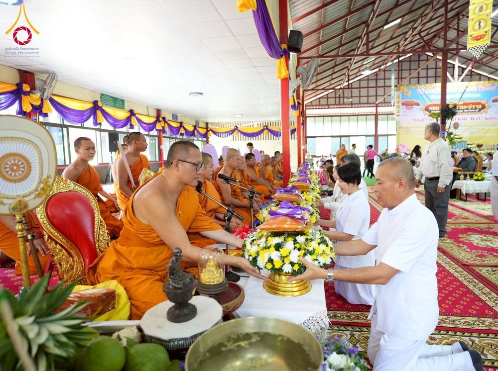 ภาพ No.273816:วันที่ 25 ตุลาคม พ.ศ. 2568 พิธีทอดกฐินสามัคคีทั่วไทย ณ วัดท่ามะปราง อ.แก่งคอย จ.สระบุรี โดยคณะศิษยานุศิษย์ บูชาธรรม 81 ปี หลวงพ่อธัมมชโย