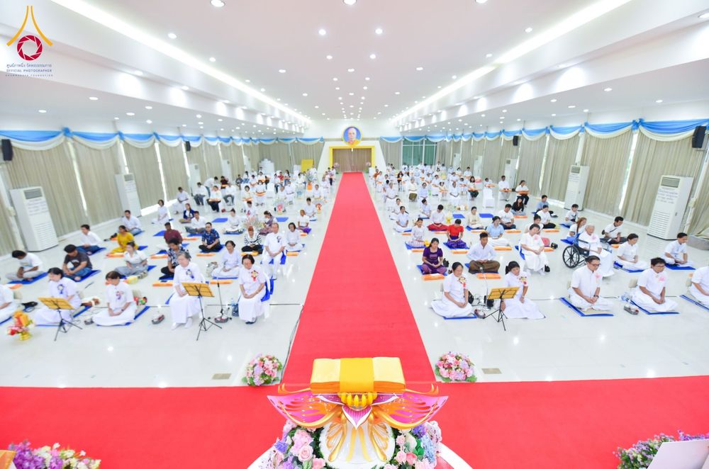 ภาพ No.171609:พิธีทอดกฐิน ณ ศูนย์ปฏิบัติธรรมและศูนย์อบรมเยาวชนเพชรบุรี ในโครงการกฐินสามัคคีทั่วไทย 30,000 วัด บูชาธรรม 80 ปี หลวงพ่อธัมมชโย โดยคณะศิษยานุศิษย์วัดพระธรรมกาย วันที่ 27 ตุลาคม พ.ศ. 2567