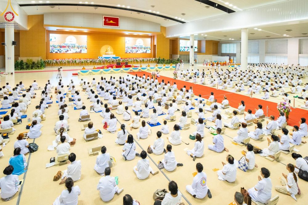 ภาพ No.139739:พิธีมุทิตาพระมหาอุปสมบทอุทิศชีวิต วันอาทิตย์ต้นเดือนที่ 2 มิถุนายน พ.ศ. 2567 ณ ห้องแก้วสารพัดนึก 1 วัดพระธรรมกาย