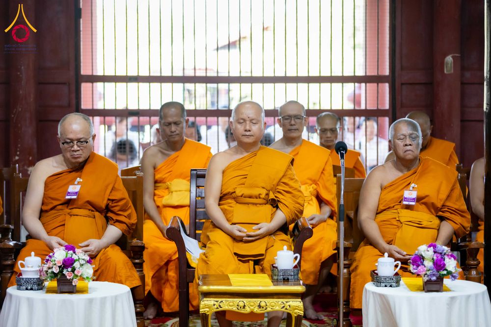 ภาพ No.303381:วันที่ 23 มกราคม พ.ศ. 2569 พิธีเจริญพุทธมนต์ปฏิบัติธรรม มอบทุนการศึกษา  ถวายสังฆทาน 109 วัด เพื่อถวายเป็นพุทธบูชา เพื่อขับเคลื่อนโครงการหมู่บ้านรักษาศีล 5 โดยคณะสงฆ์จังหวัดนครปฐม คณะศิษยานุศิษย์วัดพระธรรมกาย โครงการธรรมยาตรา ปีที่ 14 ณ วัดบางปลา อำเภอบาง