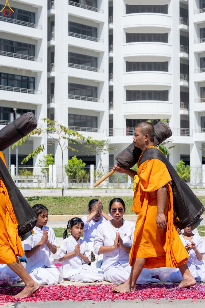 ภาพ No.304561:วันที่ 25 มกราคม พ.ศ. 2569 พิธีต้อนรับพระธรรมยาตรา (ภาพชุดที่ 2) รร.สามัคคีราษฏร์บำรุง-วัดพระธรรมกาย ในโครงการธรรมยาตรา กตัญญูบูชา มหาปูชนียาจารย์ พระมงคลเทพมุนี(สด จนฺทสโร) พระผู้ปราบมาร อนุสรณ์สถาน 7 แห่ง ปีที่ 14