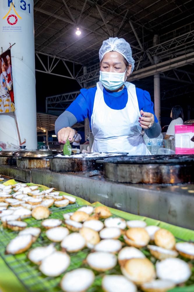 ภาพ No.303767:วันที่ 28 มกราคม พ.ศ. 2569 พิธีถวายภัตตาหารเป็นสังฆทาน แด่พระธรรมยาตรา ณ วัดพระธรรมกาย  จังหวัดปทุมธานี ในโครงการธรรมยาตรา กตัญญูบูชา มหาปูชนียาจารย์ พระมงคลเทพมุนี(สด จนฺทสโร) พระผู้ปราบมาร อนุสรณ์สถาน 7 แห่ง ปีที่ 14