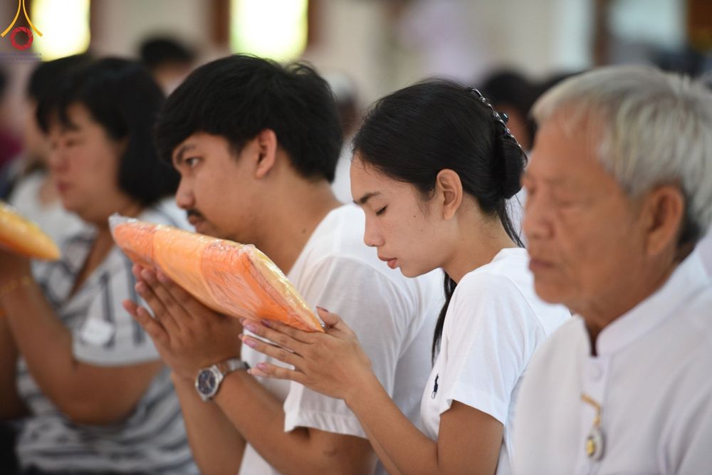 ภาพ No.135575:พิธีขอขมามอบผ้าไตร, พิธีบรรพชาสามเณร ในโครงการบรรพชาสามเณร ฟื้นฟูพระพุทธศาสนาทั่วไทย ณ วัดพระพุทธบาท ราชวรมหาวิหาร อ.พระพุทธบาท จ.สระบุรี วันที่ 6 เมษายน พ.ศ. 2567
