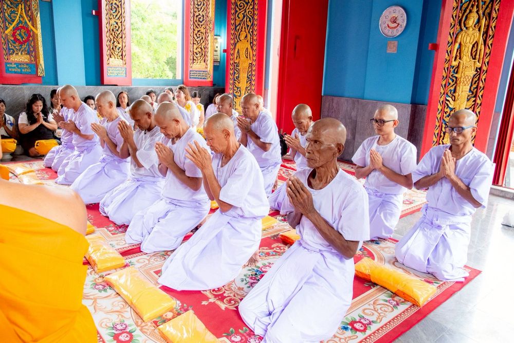 ภาพ No.276372:วันศุกร์ที่ 5 ธันวาคม 2568 (วันพ่อแห่งชาติ) พิธีบรรพชาอุปสมบทหมู่ธรรมทายาท จำนวน 14 รูป โครงการบรรพชาอุปสมบทหมู่ รุ่นบูชาธรรมมหาปูชนียาจารย์ ประจำปี 2568  ณ ศูนย์อบรมเยาวชนบางปะหัน จังหวัดพระนครศรีอยุธยา