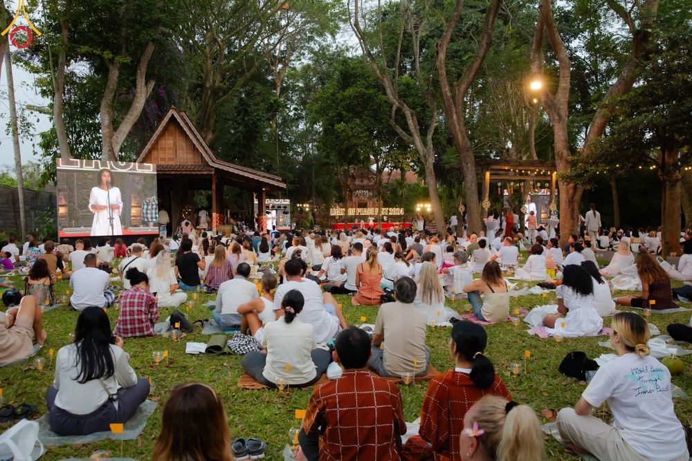 ภาพ No.156387:วัดพุทธบาหลีและวัดพระธรรมกาย จัดปฏิบัติธรรมนานาชาติ 1,151 คนจาก 78 ประเทศ ใน "วันสันติภาพสากล" ณ บาหลี อินโดนีเซีย วันเสาร์ที่ 21 กันยายน พ.ศ. 2567 เวลา 16.00-21.00 น. ณ พิพิธภัณฑ์ ARMA เมืองอูบุด จังหวัดบาหลี ประเทศอินโดนีเซีย