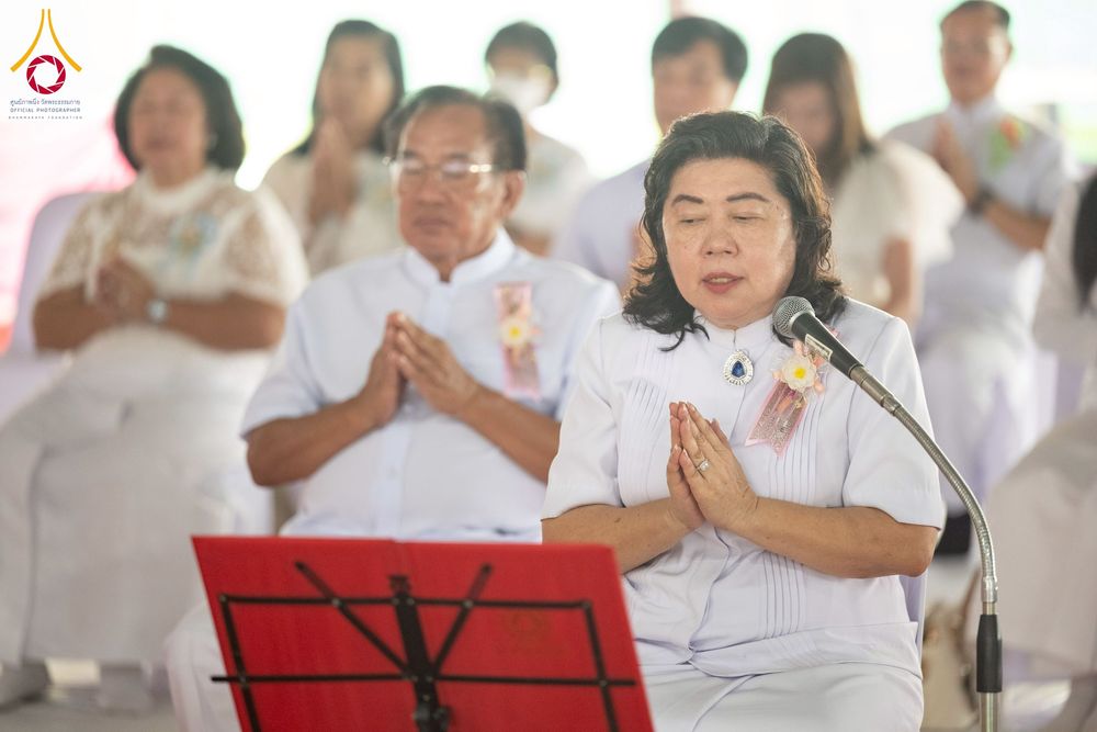 ภาพ No.250290:วันอังคารที่ 7 ตุลาคม พ.ศ. 2568 พิธีทอดผ้าป่าเพื่อสร้าง "ลานอเนกประสงค์พญานาค 4 ตระกูล" ณ พุทธอุทยานนานาชาติ อ.โพนพิสัย จ.หนองคาย