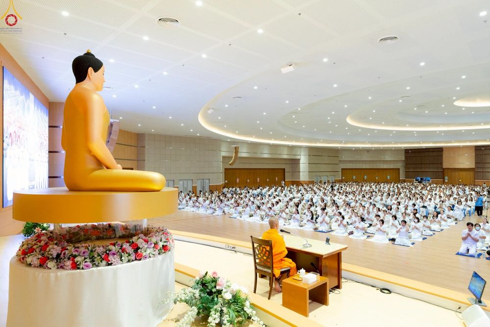 ภาพ No.242245:วันที่ ๒๙ - ๓๑ สิงหาคม พ.ศ. ๒๕๖๘ สัมมนารวมใจผู้นำบุญ บูชาธรรม ๘๑ ปี  หลวงพ่อธัมมชโย รุ่นที่ ๒ กฐินสามัคคีทั่วไทย ๓๐,๐๐๐ วัด โครงการอุปสมบทบูชาธรรมมหาปูชนียาจารย์  ๓,๐๐๐ รูป