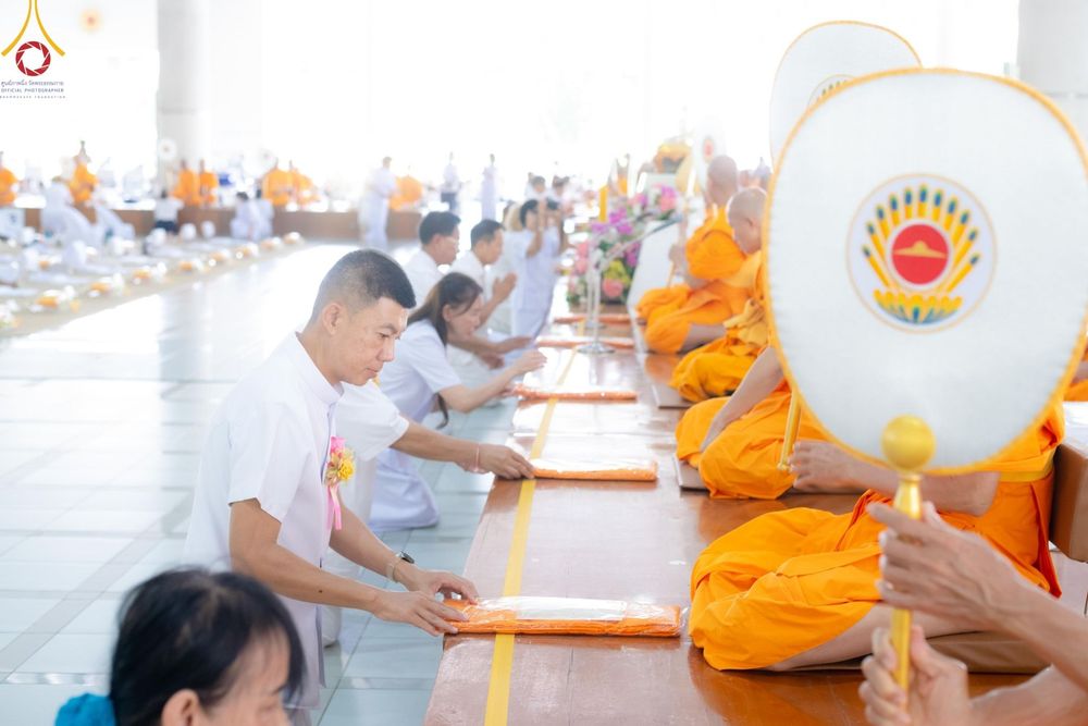 ภาพ No.149285:พิธีบุพเปตพลี ครั้งที่ 154 ร่วมอุทิศบุญแด่หมู่ญาติที่ล่วงลับไปแล้ว และสืบทอดอายุพระพุทธศาสนา วันจันทร์ที่ 19 สิงหาคม พ.ศ.2567 ณ หอฉันคุณยายอาจารย์ฯ วัดพระธรรมกาย