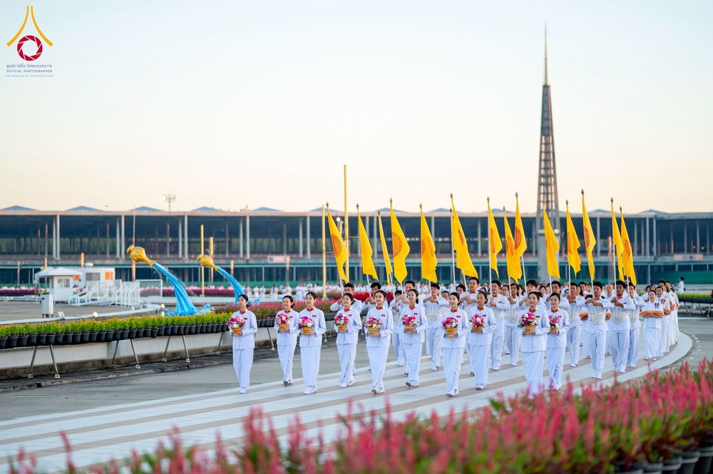 ภาพ No.276615:วันเสาร์ที่ 6 ธันวาคม  พ.ศ. 2568 พิธีเวียนประทักษิณและพิธีวันทาเจดีย์ โครงการอุปสมบทบูชาธรรมมหาปูชนียาจารย์ ประจำปี พ.ศ.2568 โครงการบวชพระนานาชาติ AEC และ WAB รุ่น CEO (นักบริหาร) รุ่นที่ 5 ณ มหาธรรมกายเจดีย์ วัดพระธรรมกาย