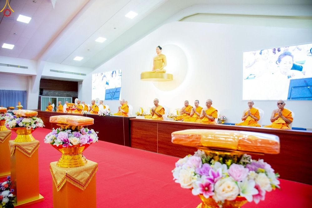 ภาพ No.261061:วันอังคารที่ 14 ตุลาคม พ.ศ. 2568 พิธีทอดกฐินสามัคคี "สร้างองค์พระเจดีย์เพื่อสร้างสันติภาพโลก" ขนาดหน้าตัก 10 เมตร ณ ศูนย์ปฏิบัติธรรมระยอง(บ้านช่องลม) ตำบลบางบุตร อำเภอบ้านค่าย จังหวัดระยอง