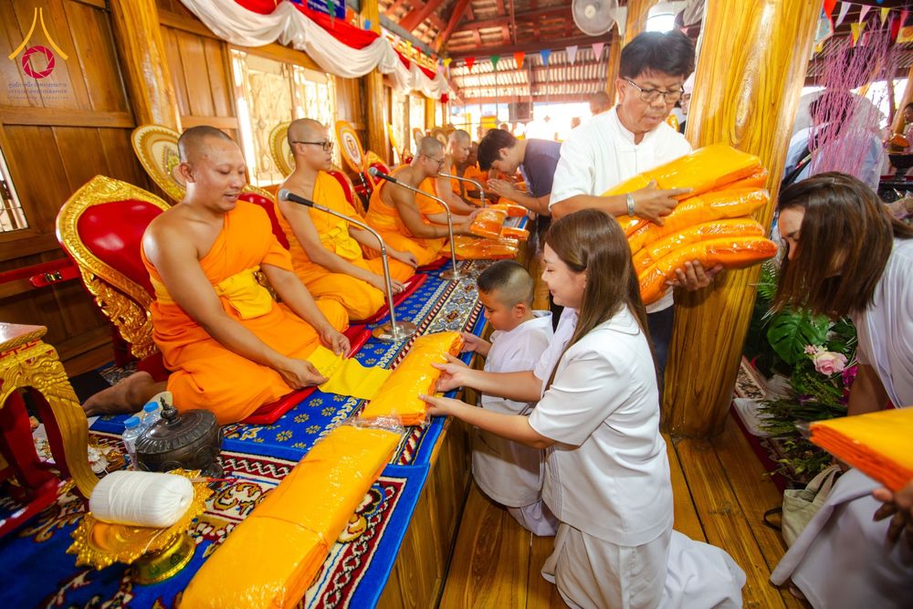 ภาพ No.173214:พิธีทอดกฐิน วัดช้างใหญ่ จ.พระนครศรีอยุธยา ในโครงการกฐินสามัคคีทั่วไทย 30,000 วัด บูชาธรรม 80 ปี หลวงพ่อธัมมชโย โดยคณะศิษยานุศิษย์วัดพระธรรมกาย วันที่ 2 พฤศจิกายน พ.ศ. 2567