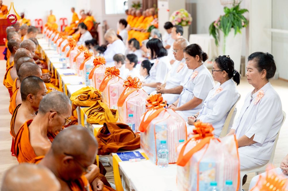 ภาพ No.238827:วันเสาร์ที่ 16 สิงหาคม พ.ศ. 2568 งานบุญประจำปี ครั้งที่ 20 พิธีทักษิณานุปทานแด่บรรพชน ตระกูลผ่องสวัสดิ์และหมู่ญาติที่ล่วงลับไปแล้ว ณ พระมหาเจดีย์ทัตตชีโว ศูนย์อบรมเยาวชนกาญจนบุรี