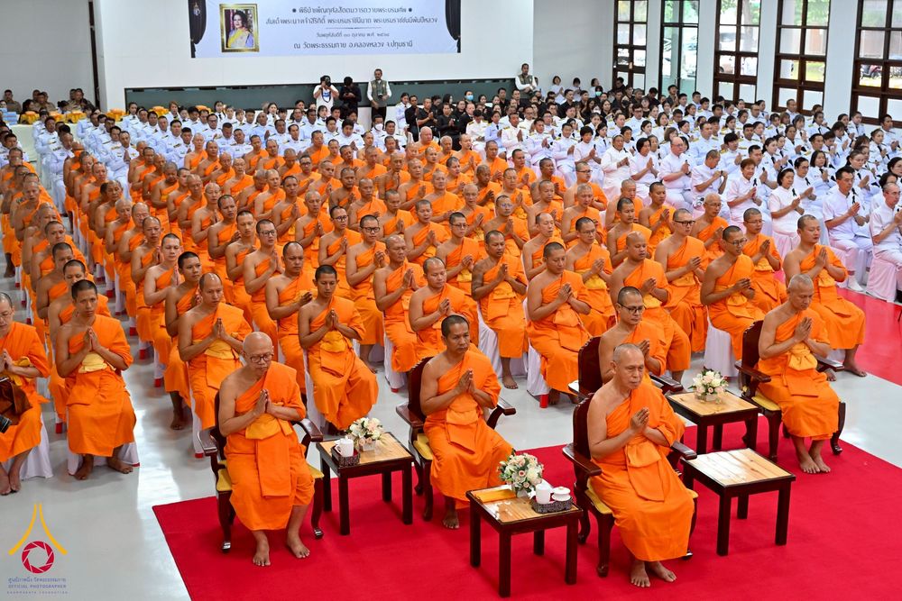 ภาพ No.262485:วันที่ 30 ตุลาคม พ.ศ. 2568 พสกนิกรอำเภอคลองหลวง จัดพิธีบำเพ็ญกุศลสัตตมวาร ถวายพระราชกุศลแด่สมเด็จพระพันปีหลวง ณ วัดพระธรรมกาย