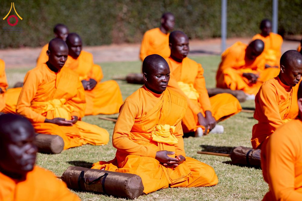 ภาพ No.232845:วันที่ 1 กรกฏาคม พ.ศ. 2568 Dhammayatra in South Africa 2025 ธรรมยาตราแอฟริกาใต้ — เส้นทางแห่งสติ สมาธิ และปัญญา ธรรมทายาทที่ได้อบรมโครงการบรรพชาอุปสมบทหมู่ครั้งที่ 2 ณ วัดพระธรรมกายโจฮันเนสเบิร์ก ประเทศแอฟริกาใต้