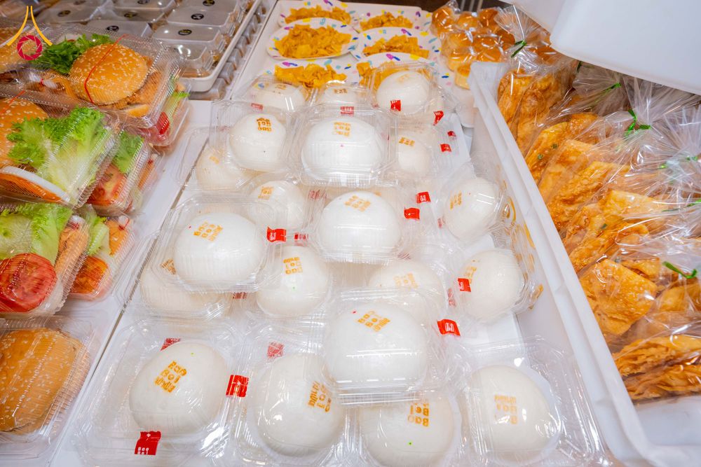 ภาพ No.307033:วันที่ 31 มกราคม พ.ศ. 2569 พิธีถวายภัตตาหารเป็นสังฆทาน แด่พระธรรมยาตรา ณ วัดพระธรรมกาย  จังหวัดปทุมธานี ในโครงการธรรมยาตรา กตัญญูบูชา มหาปูชนียาจารย์ พระมงคลเทพมุนี(สด จนฺทสโร) พระผู้ปราบมาร อนุสรณ์สถาน 7 แห่ง ปีที่ 14