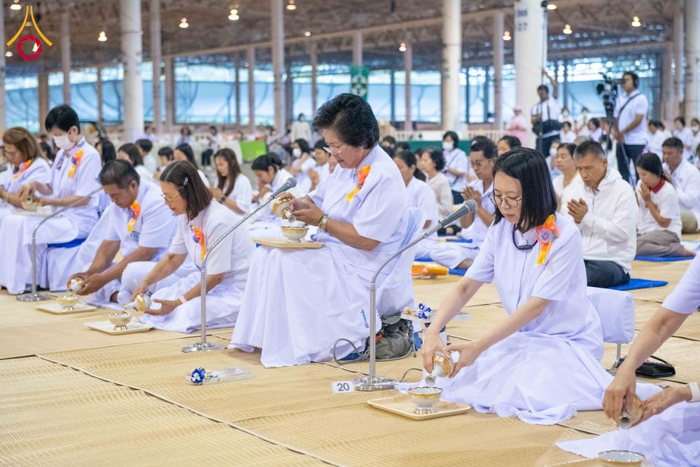 ภาพ No.306250:วันที่ 30 มกราคม พ.ศ. 2569 พิธีถวายภัตตาหารเป็นสังฆทาน แด่พระธรรมยาตรา ณ วัดพระธรรมกาย  จังหวัดปทุมธานี ในโครงการธรรมยาตรา กตัญญูบูชา มหาปูชนียาจารย์ พระมงคลเทพมุนี(สด จนฺทสโร) พระผู้ปราบมาร อนุสรณ์สถาน 7 แห่ง ปีที่ 14