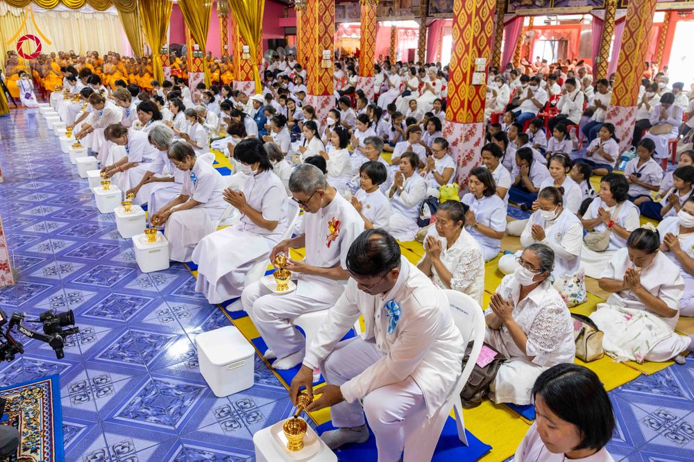 ภาพ No.303750:วันที่ 27 มกราคม พ.ศ. 2569 พิธีทอดผ้าป่าทำนุบำรุงศาสนสถาน ณ วัดตะเคียน อ.บางกรวย จ.นนทบุรี ในโครงการธรรมยาตรา กตัญญูบูชา มหาปูชนียาจารย์ พระมงคลเทพมุนี(สด จนฺทสโร) พระผู้ปราบมาร อนุสรณ์สถาน 7 แห่ง ปีที่ 14