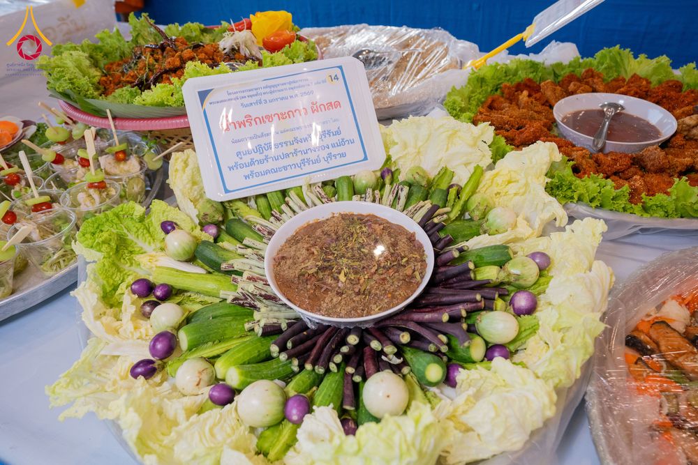 ภาพ No.287381:วันที่ 3 มกราคม พ.ศ.2569 พิธีถวายภัตตาหารเป็นสังฆทาน แด่พระธรรมยาตรา ณ วัดพระธรรมกาย  จังหวัดปทุมธานี ในโครงการธรรมยาตรา กตัญญูบูชา มหาปูชนียาจารย์ พระมงคลเทพมุนี(สด จนฺทสโร) พระผู้ปราบมาร อนุสรณ์สถาน 7 แห่ง ปีที่ 14