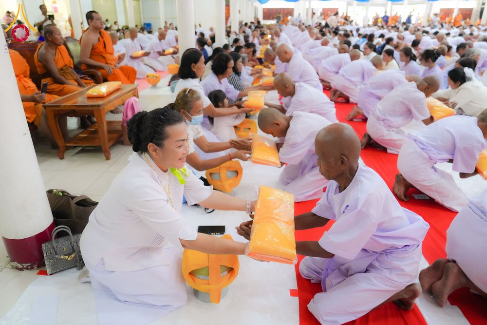 ภาพ No.281174:วันที่ 4 ธันวาคม พ.ศ. 2568 พิธีบรรพชาสามเณร ในโครงการบวชบูชาธรรมมหาปูชนียาจารย์  ณ วัดกลางพระอารามหลวง จังหวัดบุรีรัมย์