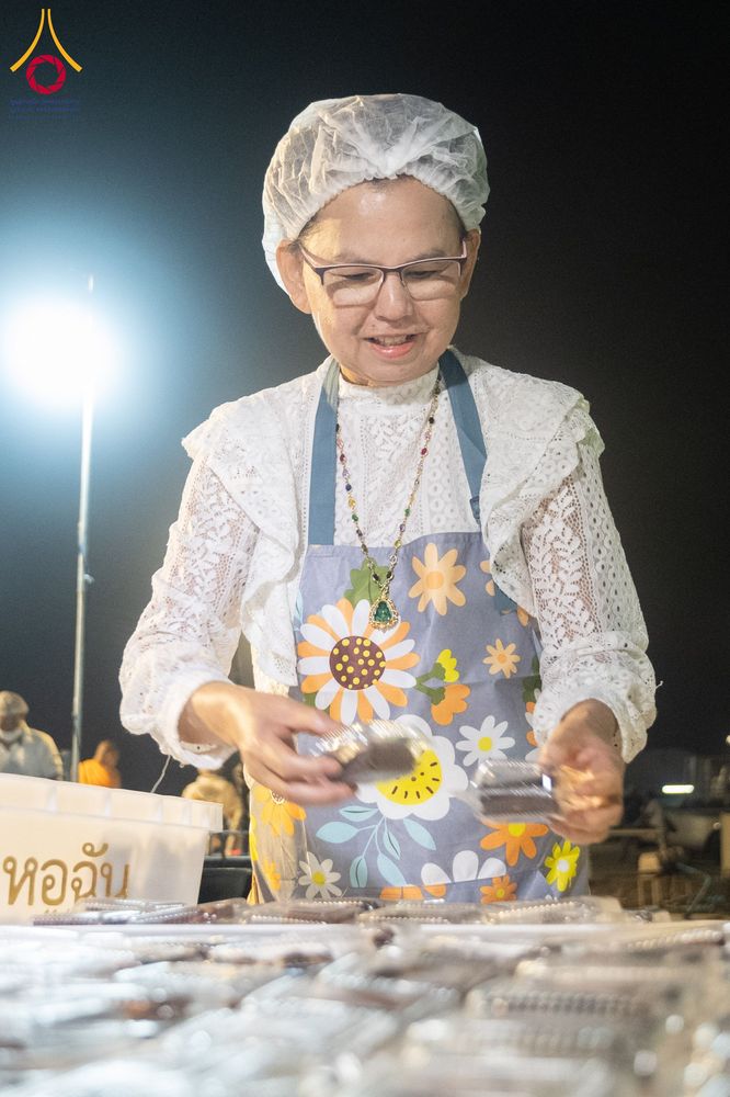 ภาพ No.298432:วันที่ 20 มกราคม พ.ศ. 2569 พิธีถวายภัตตาหารเป็นสังฆทาน แด่พระธรรมยาตรา ณ อนุสรณ์สถานบางปลา วัดบางปลา อำเภอบางเลน จังหวัดนครปฐม ในโครงการธรรมยาตรา กตัญญูบูชา มหาปูชนียาจารย์ พระมงคลเทพมุนี(สด จนฺทสโร) พระผู้ปราบมาร อนุสรณ์สถาน 7 แห่ง ปีที่ 14