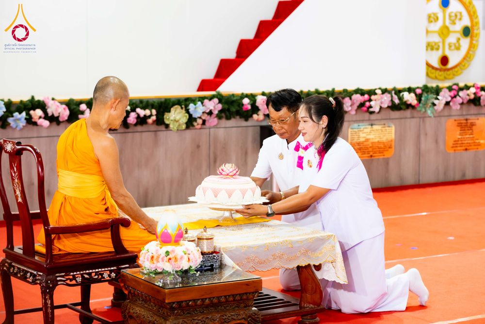 ภาพ No.315657:วันอาทิตย์ ที่ 22 มีนาคม พ.ศ. 2569 พิธีทอดผ้าป่าฉลองพระประธาน พิธีประดิษฐานพระบรมสารีริกธาตุในองค์พระประธาน พิธีจารึกชื่อบรรจุในแผ่นฌาน ณ ศูนย์ปฏิบัติธรรมสมุทรปราการ (บางบ่อ)