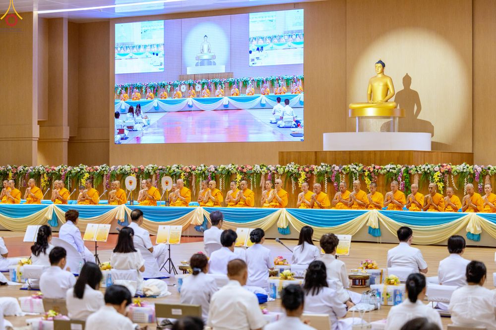 ภาพ No.280569:วันที่ 28 ธันวาคม พ.ศ.2568 พิธีถวายอุปกรณ์ทำความสะอาด ณ ห้องแก้วสารพัดนึก วัดพระธรรมกาย