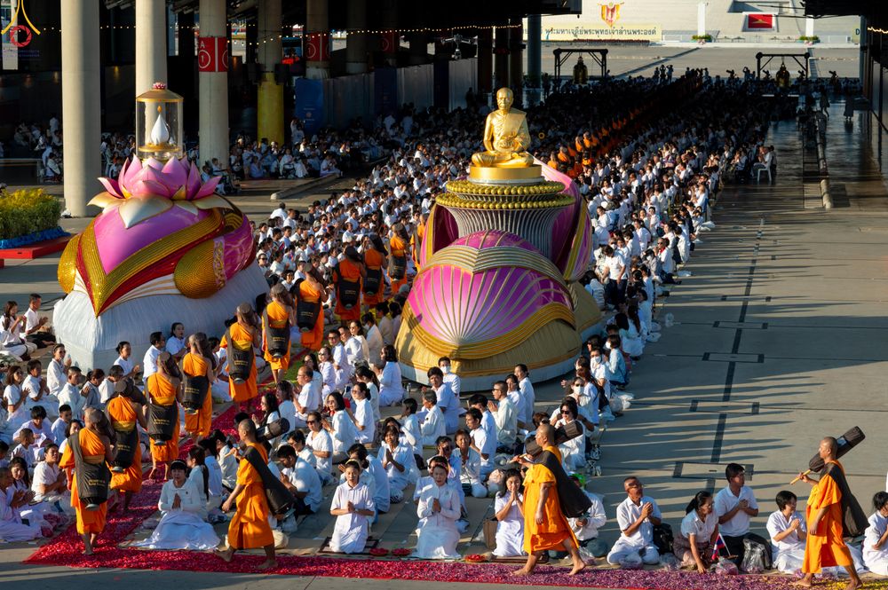 ภาพ No.279660:วันที่ 2 มกราคม พ.ศ.2569 พิธีต้อนรับพระธรรมยาตรา ครั้งที่ 1 ณ วัดพระธรรมกาย (วิหารหลวงปู่ - พระมหาธรรมกายเจดีย์)