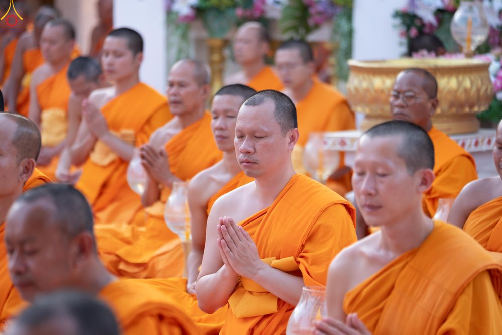 ภาพ No.293944:วันที่ 14 มกราคม พ.ศ. 2569 พิธีจุดประทีปถวายเป็นพุทธบูชา และบูชาธรรมมหาปูชนียาจารย์  ณ วัดสองพี่น้อง ต.ต้นตาล อ.สองพี่น้อง จ.สุพรรณบุรี ในโครงการธรรมยาตรา กตัญญูบูชา มหาปูชนียาจารย์ พระมงคลเทพมุนี(สด จนฺทสโร) พระผู้ปราบมาร อนุสรณ์สถาน 7 แห่ง ปีที่ 14