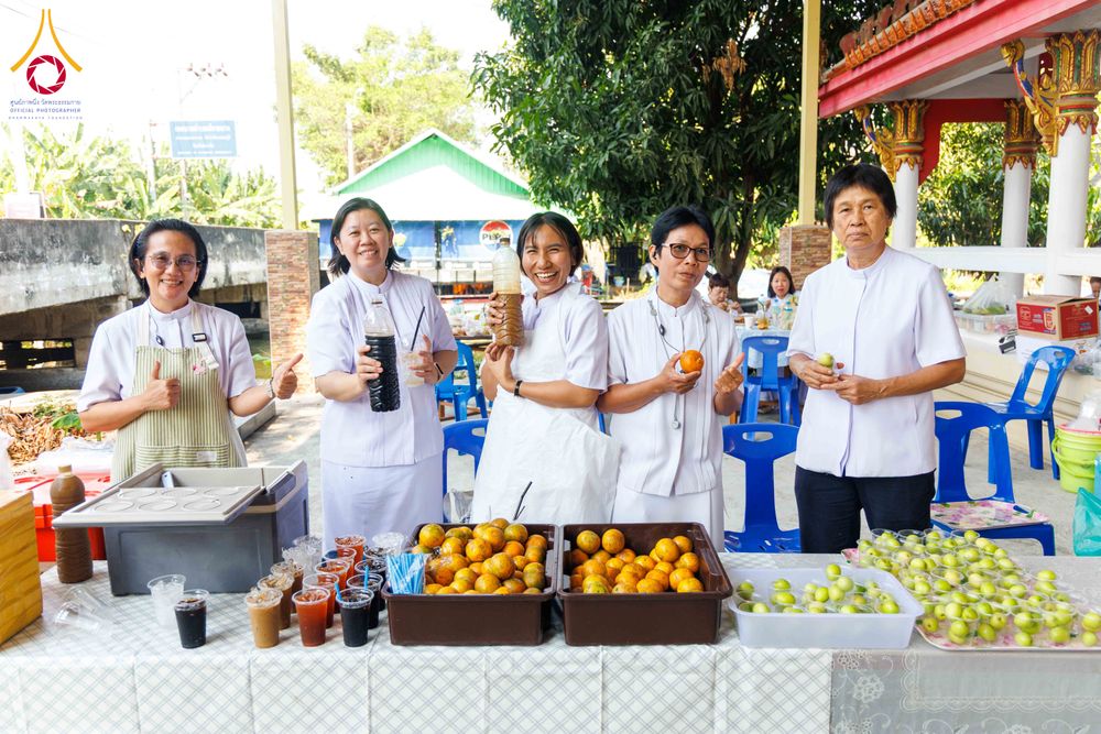 ภาพ No.296439:วันที่ 16 มกราคม พ.ศ. 2569 พิธีทอดผ้าป่าทำนุบำรุงศาสนสถาน ณ วัดโพธิ์เอน ต.บางขุนกอง อ.บางกรวย จ.นนทบุรี อนุสรณ์สถานลำดับที่ 4 สถานที่เกิดด้วยกายธรรม ในโครงการธรรมยาตรา กตัญญูบูชา มหาปูชนียาจารย์ พระมงคลเทพมุนี(สด จนฺทสโร) พระผู้ปราบมาร อนุสรณ์สถาน 7 แห่ง