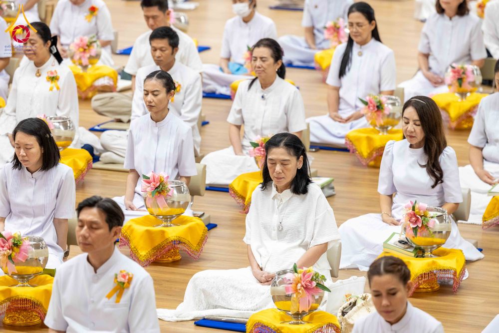 ภาพ No.310675:วันอาทิตย์ที่ 22 กุมภาพันธ์ พ.ศ. 2569 พิธีถวายโคมมาฆประทีป ณ ห้องแก้วสารพัดนึก 2 วัดพระธรรมกาย จ.ปทุมธานี