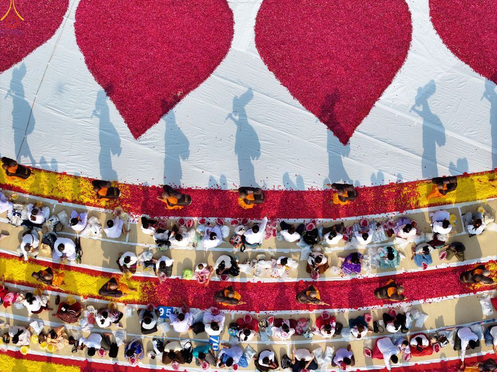 ภาพ No.299673:วันที่ 18 มกราคม พ.ศ. 2569 พิธีต้อนรับพระธรรมยาตรา (ภาพชุดที่ 2) ณ อนุสรณ์สถานลำดับที่ 5  สถานที่เผยแผ่วิชชาธรรมกายครั้งแรก อนุสรณ์สถานบางปลา วัดบางปลา อำเภอบางเลน จังหวัดนครปฐม ในโครงการธรรมยาตรา กตัญญูบูชา มหาปูชนียาจารย์ พระมงคลเทพมุนี(สด จนฺทสโร) พระ