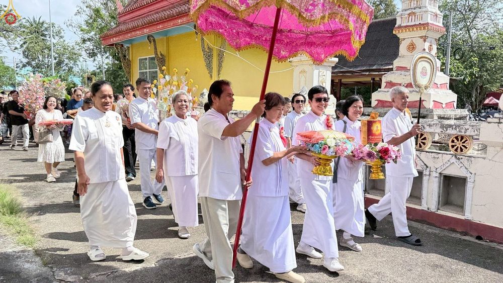 ภาพ No.282880:วันที่ 26 ตุลาคม พ.ศ.2568 พิธีทอดกฐินสามัคคีทั่วไทย 30,000 วัด  โดยคณะศิษยานุศิษย์ บูชาธรรม 81 ปี  หลวงพ่อธัมมชโย ณ วัดอัมพวนาราม อำเภอบ้านโป่ง จ. สระบุรี