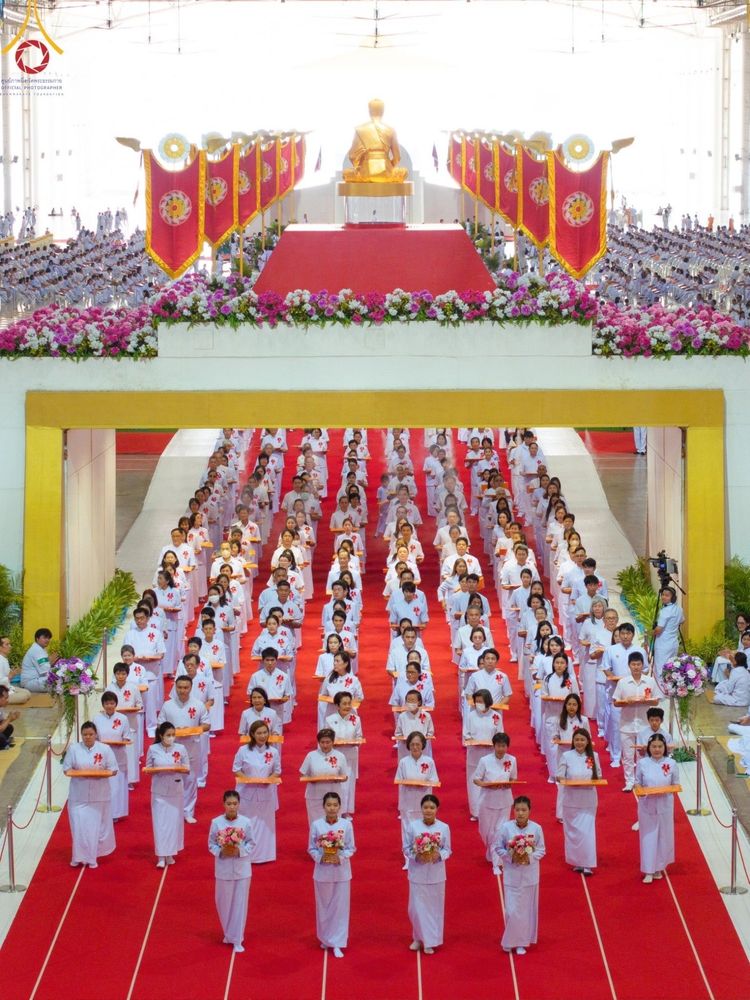 ภาพ No.178063:พิธีทอดผ้าป่าต้นสมบัติจักรพรรดิ ในวันอาทิตย์ที่ 1 ธันวาคม พ.ศ. 2567 ณ สภาธรรมกายสากล วัดพระธรรมกาย