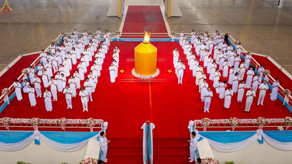 ภาพ No.249538:วันที่ 28 กันยายน พ.ศ. 2568 พิธีจุดเทียนใจ ไฟนิรันด์ อนันตชัย ณ สภาธรรมกายสากล วัดพระธรรมกาย